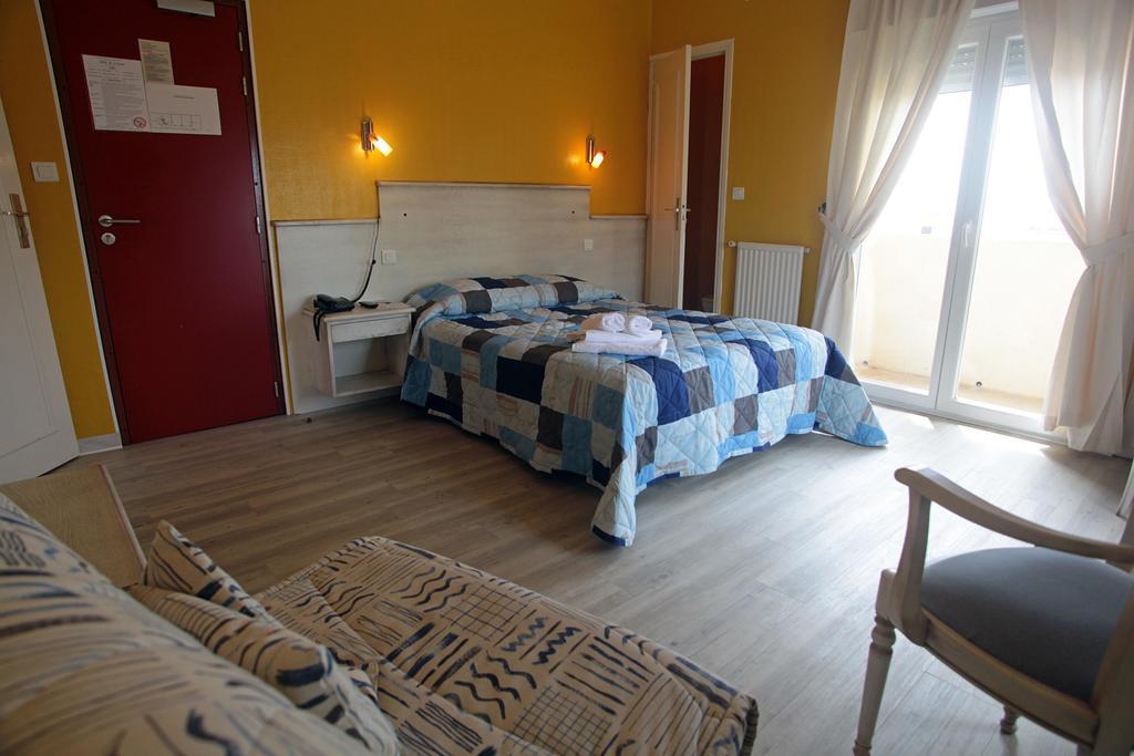 De La Hotel 2*